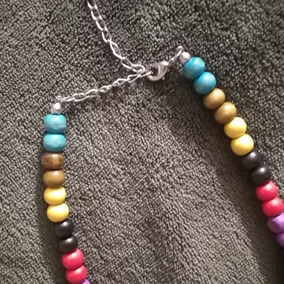 Fashion Necklace - Picture 2 of 3